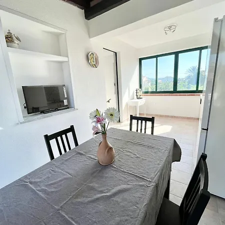Anna Holidays Vakantiehuis Lascari